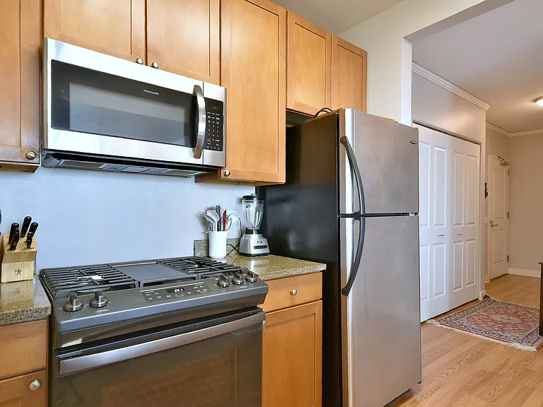 200 N Jefferson St #2106 — Photo 13
