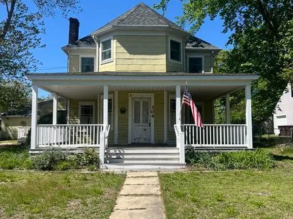304 Central Boulevard, Bayville, NJ 08721