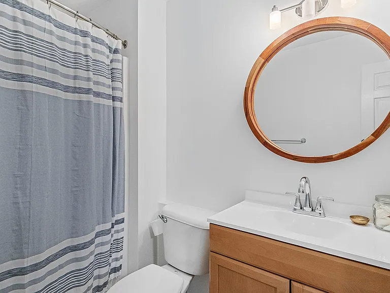 209 Errol Ln — Photo 22