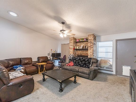 4th image of 1702 Chachalaca Ln