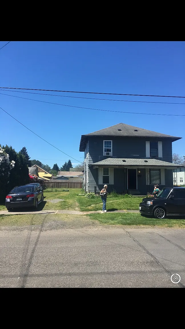 901 S 5th Ave photo 1