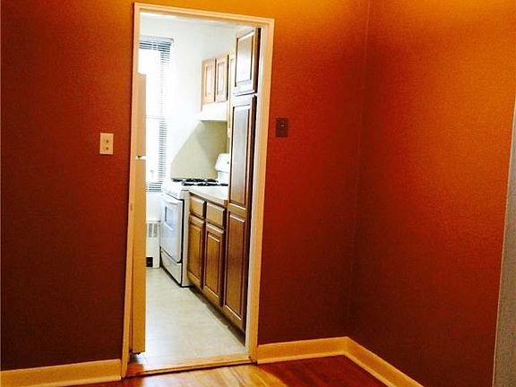 3rd image of 13412B Jewel Ave #B