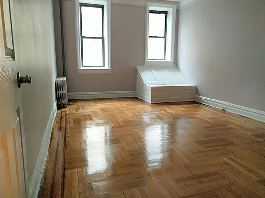 Rented by Zuz Realty | media 16