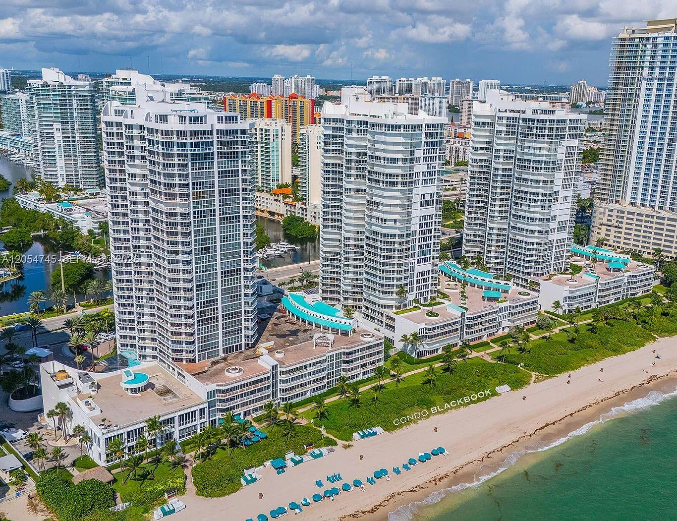 Oceania I Condo — Photo 1