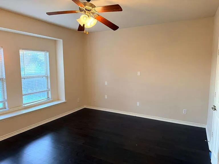 404 Northbrook Ave — Photo 8