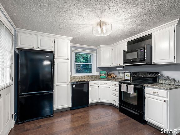 3rd image of 11 Arthur Avenue