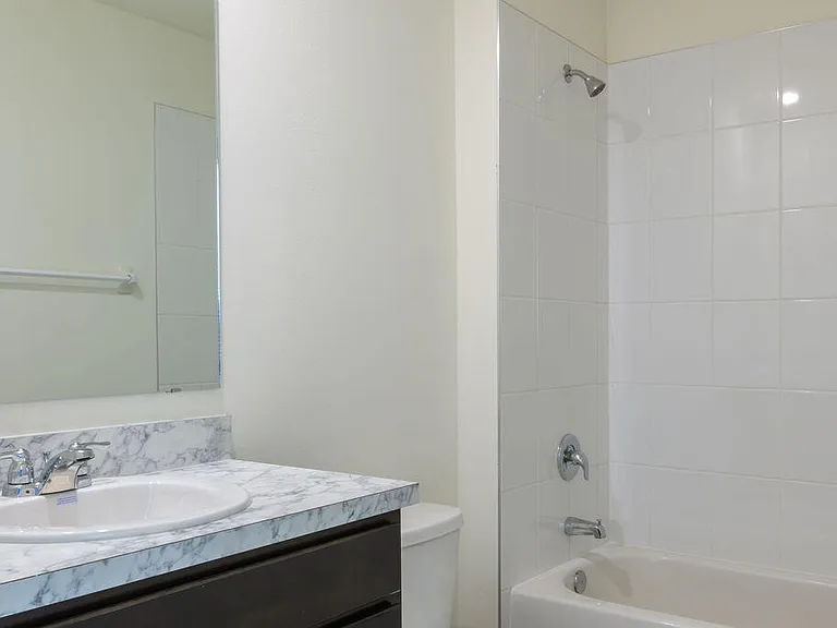 2525 SW Westfield St — Photo 12