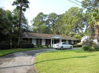 1322 Fairway Rd, Brunswick, GA 31525