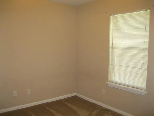 2 bed, 1041 sqft, $1,100 — Photo 3