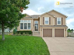 22659 Saint Francis Ct, Spring Hill, KS 66083