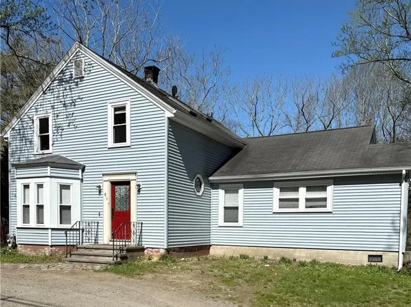 817 Tower Hill Rd, North Kingstown, RI 02852