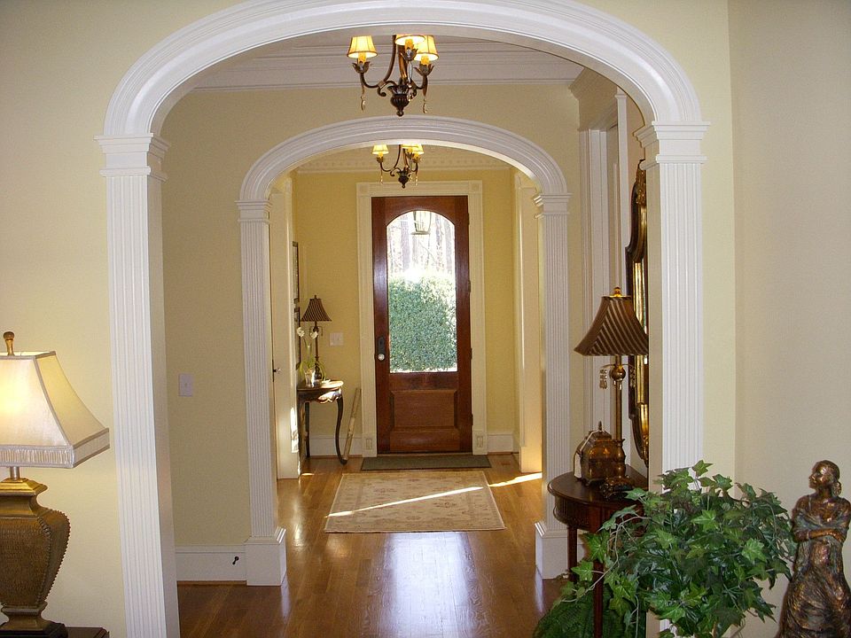 2nd image of 7826 Monument Ln
