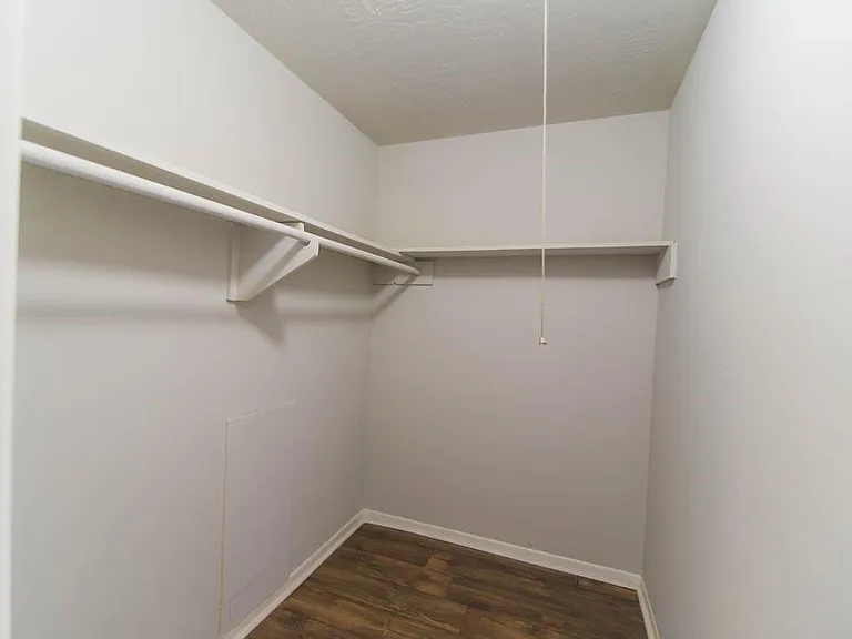 311 Campbell Ave #8 — Photo 6