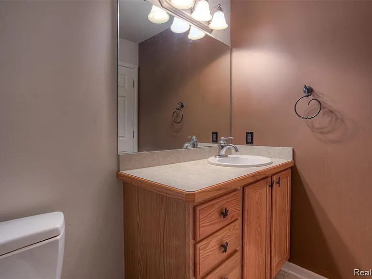 3930 Dunning Rd — Photo 38