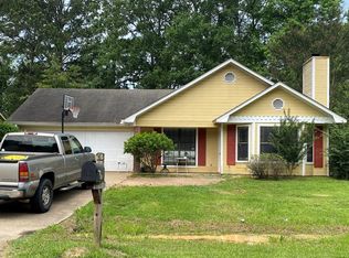 443 Riverbend Dr, Jackson, MS 39272