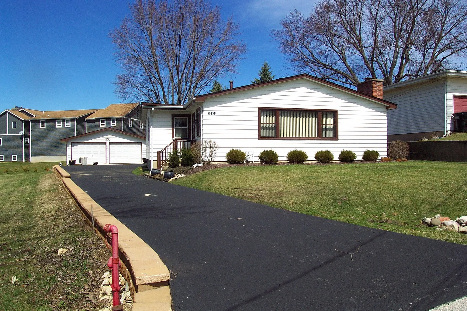 35230 N Edgewater Ln photo 1