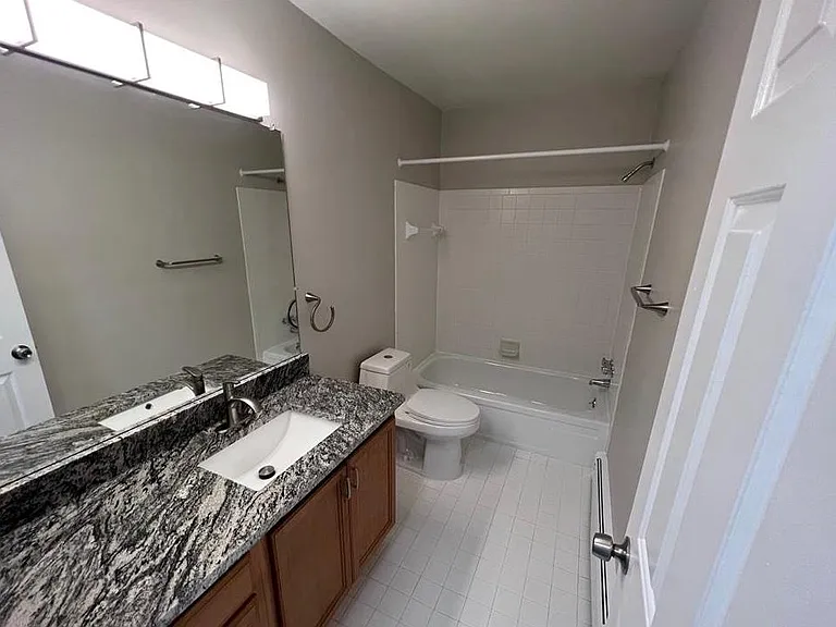 2445 Torquay Ave #112 — Photo 9