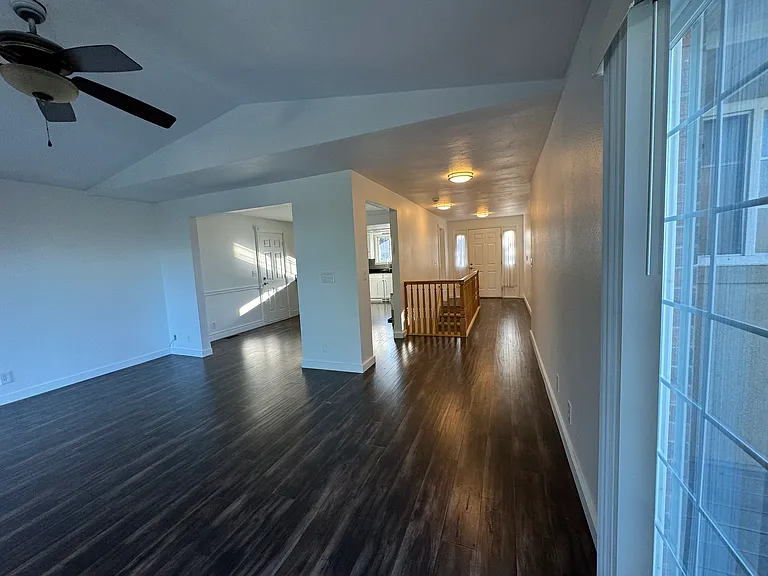 731 Raygene Way — Photo 5