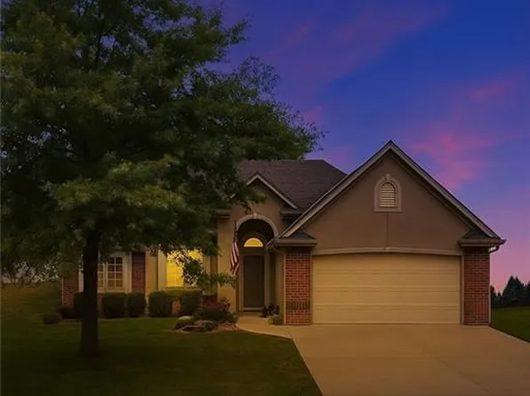 816 NW Cedar Ln, Grain Valley, MO 64029