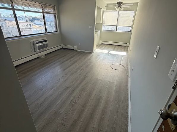 (undisclosed Address)