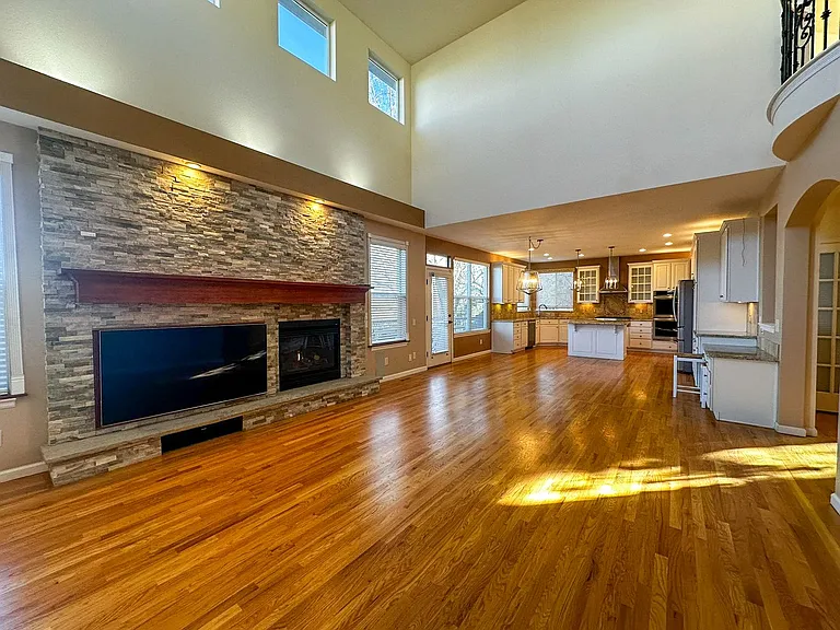 7856 Stonedale Dr — Photo 14
