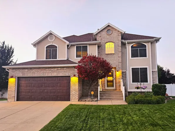1037 E 1500 N, Layton, UT 84040