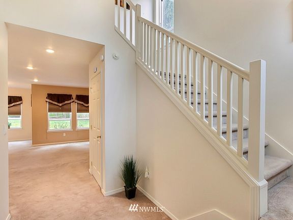 3rd image of 20424 Larita Drive E