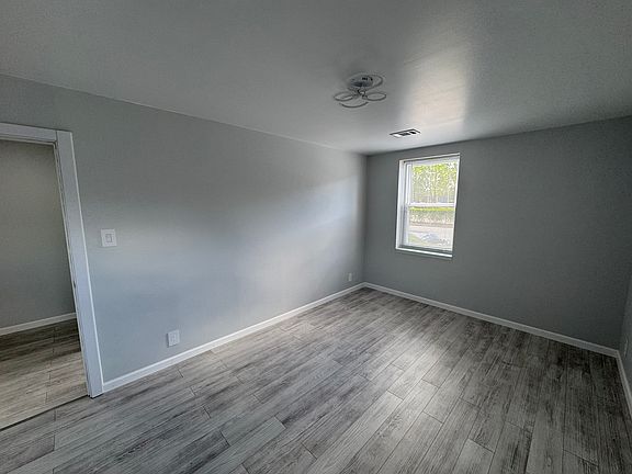 5th image of 28 Fenway Cir APT 1
