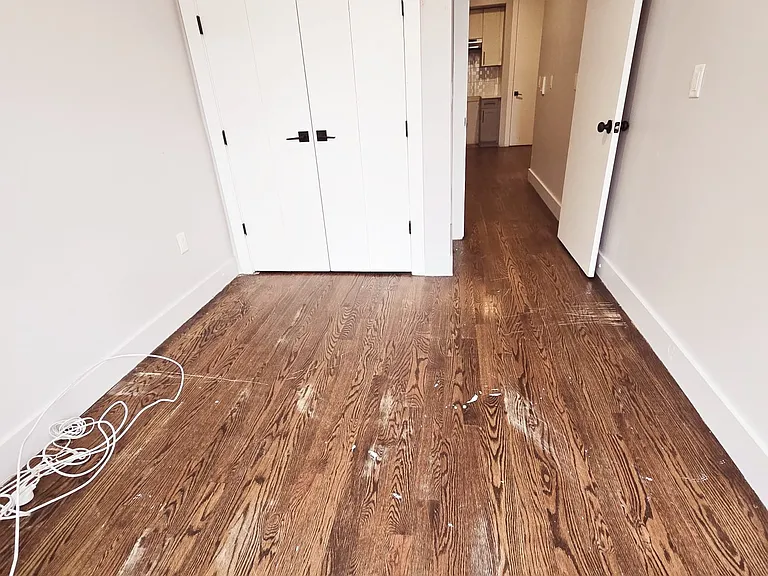 181 Clerk St #1A — Photo 5