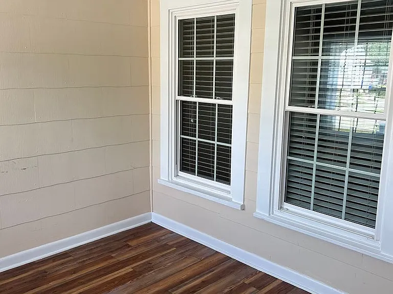900 Laurel St — Photo 19