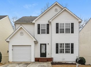 425 Village Bluff Dr, Lawrenceville, GA 30046