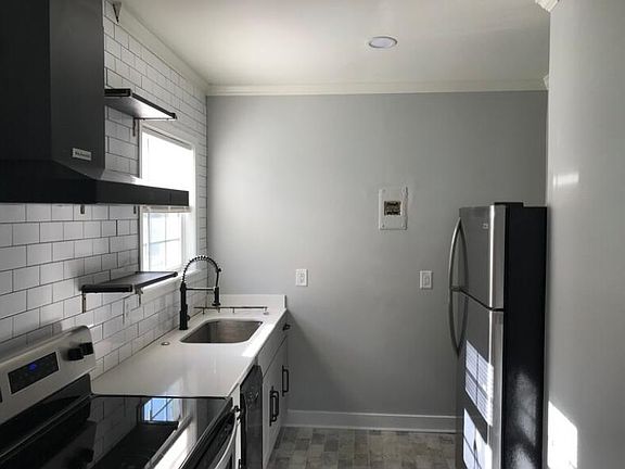 Unit A kitchen