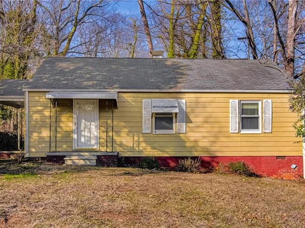 3658 Cornell Blvd, Winston Salem, NC 27107