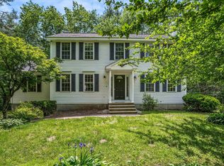 113 County Rd, Bedford, NH 03110