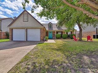 2625 Remmington Dr, Grand Prairie, TX 75052