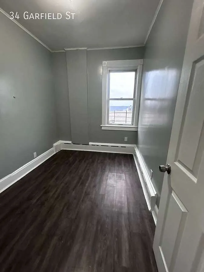 3 bed, $2,600 — Photo 3