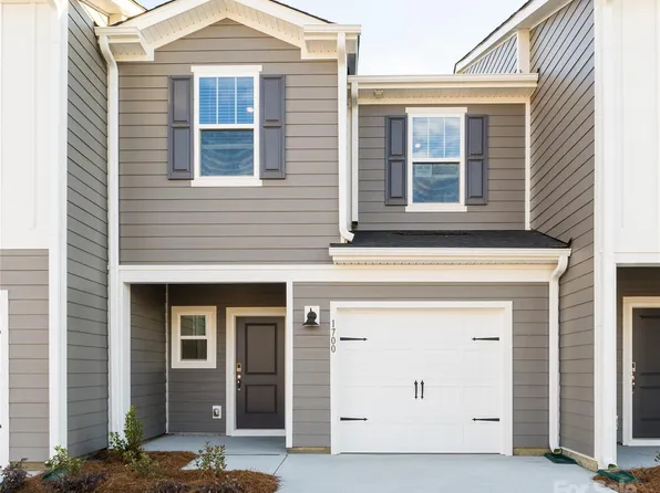 4329 Summit Woods Dr, Charlotte, NC 28216