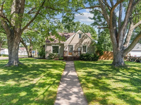 5344 Girard Ave N, Brooklyn Center, MN 55430