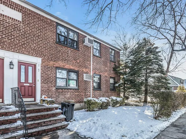 21-47 Utopia Parkway #2, Whitestone, NY 11357