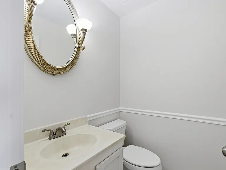 14810 Millicent Ct — Photo 17