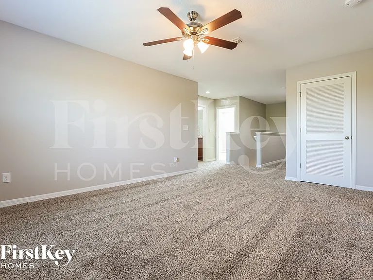 316 Corbett Bluff Dr — Photo 5