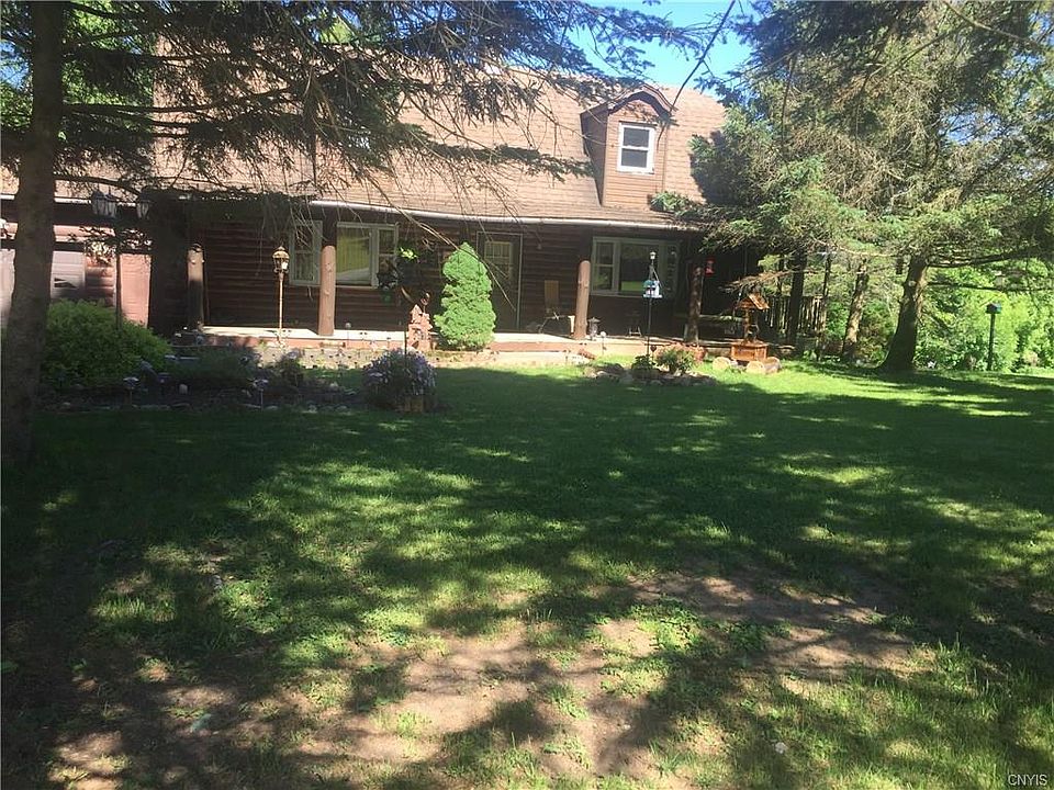 2nd image of 2166 Reservoir Rd