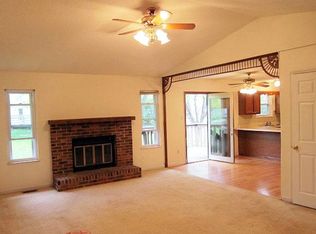 79 Grand Teton Dr, Saint Peters, MO 63376