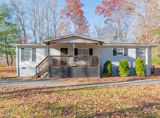123 Paisley Dr, Wytheville, VA 24382