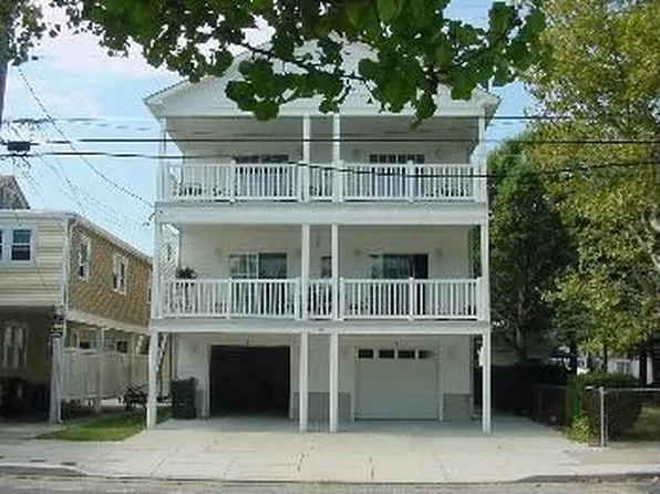 138 E Burk Ave #A, Wildwood, NJ 08260