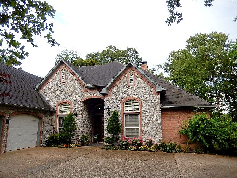 1st image of 213 Dogwood Lakes Cir