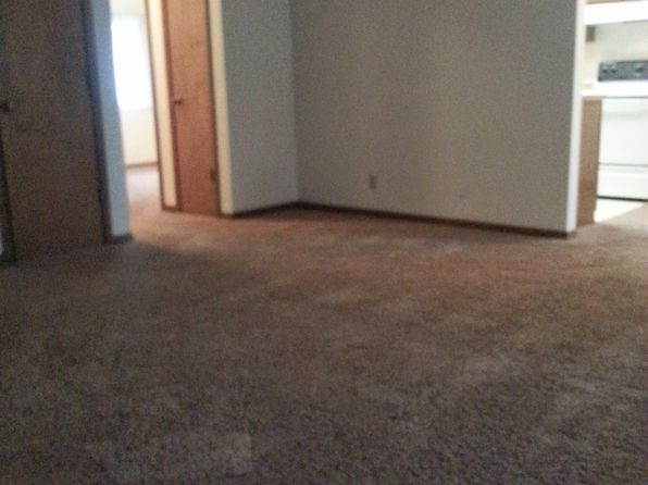 1332 C St #2