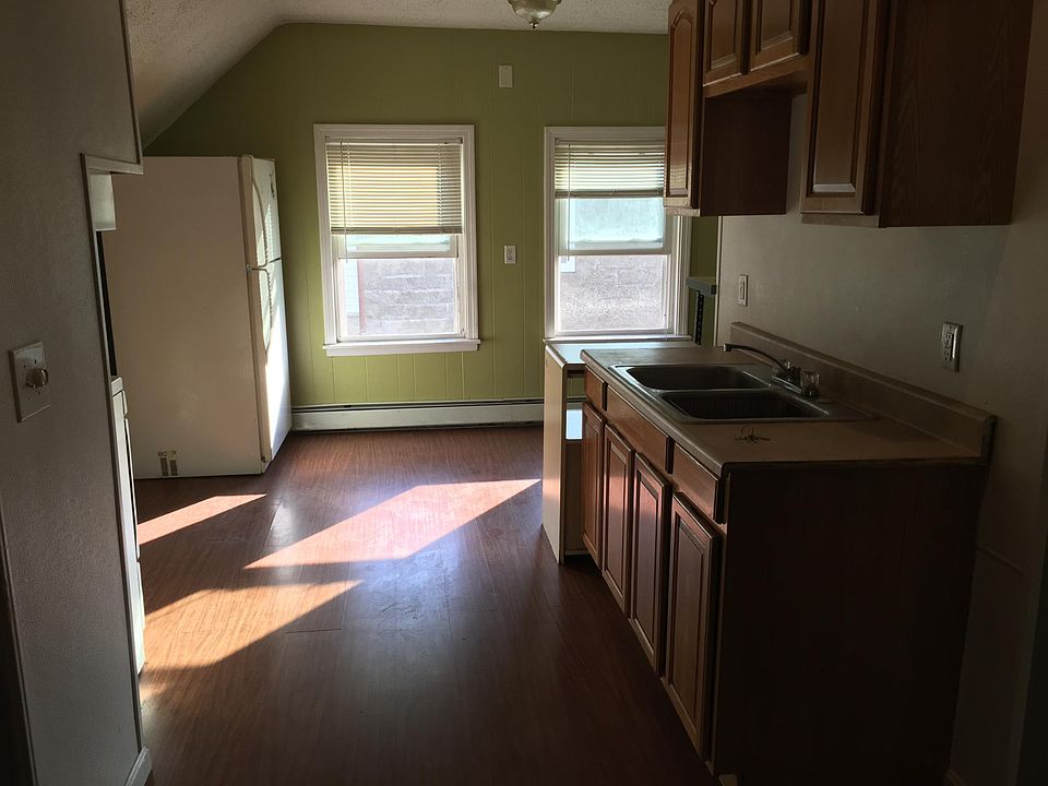 1st image of 105 De Pasquale Ave #5