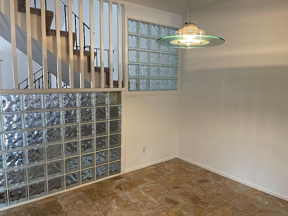 3rd image of 3667 Gilbert Ct