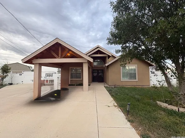 209 SANTA FE TRL, Eagle Pass, TX 78852